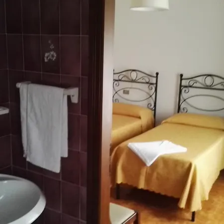 La Mimosa Hotel 2*