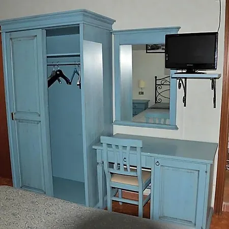 La Mimosa Hotel 2*
